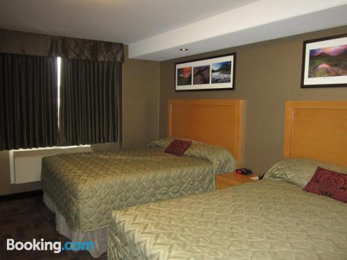 Woodlands Inn & Suites Форт-Нельсон Экстерьер фото